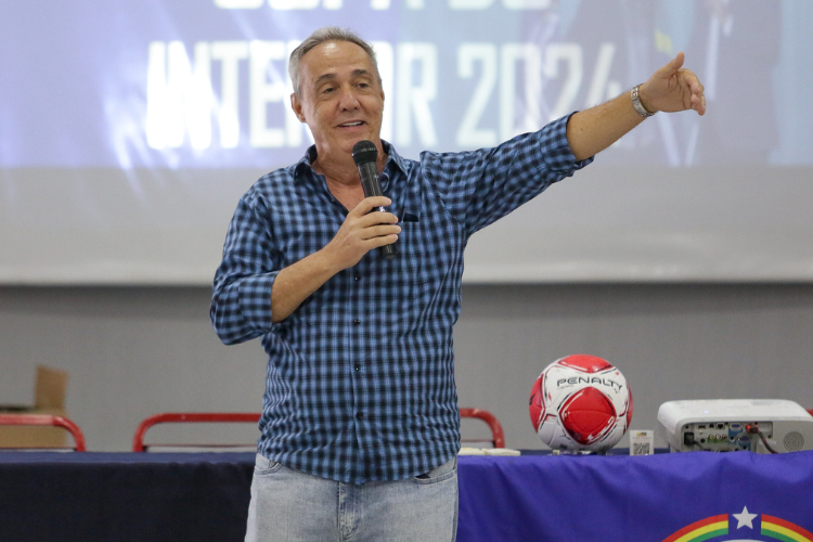 Presidente da FPF faz avaliao positiva sobre 2024: 'Melhor ano da histria do futebol pernambucano'