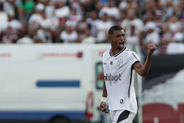 Frustrao no Arruda: Santa Cruz perde para o Treze e  eliminado na pr-Copa do Nordeste