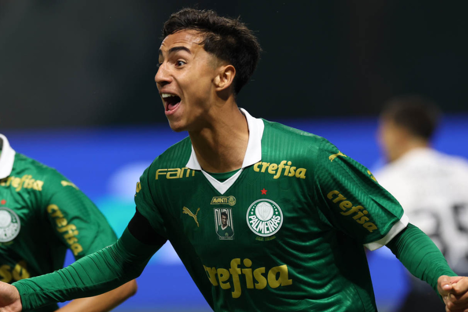 City negocia compra de Vitor Reis, do Palmeiras; veja valor