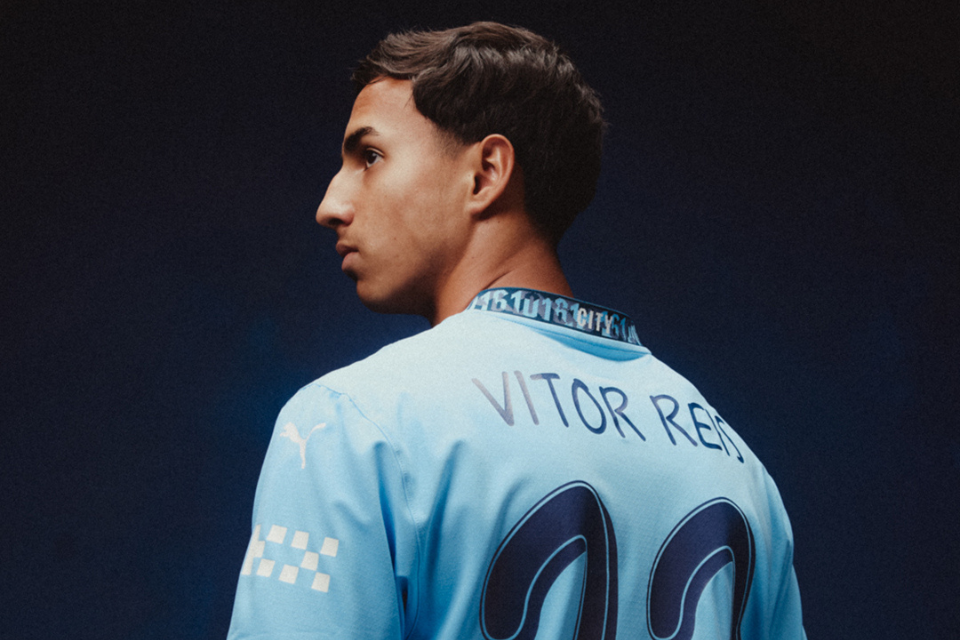 Guardiola conta com estreantes e Vitor Reis pode estrear no City: 'Tem personalidade enorme'