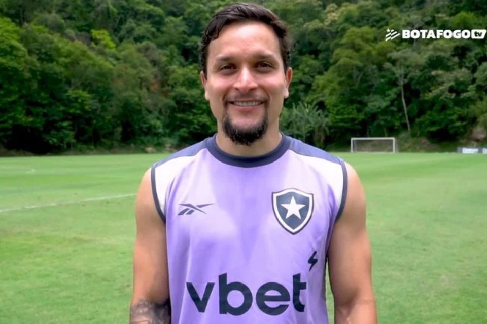 <i>(Foto: Reprodução/Botafogo TV)</i> <i>(Foto: Reprodução/Botafogo TV)</i>