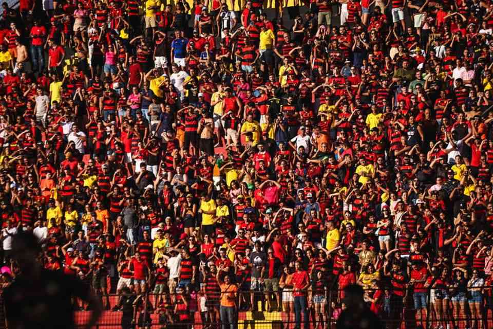 <i>(Foto: Paulo Paiva / Sport Recife)</i>
