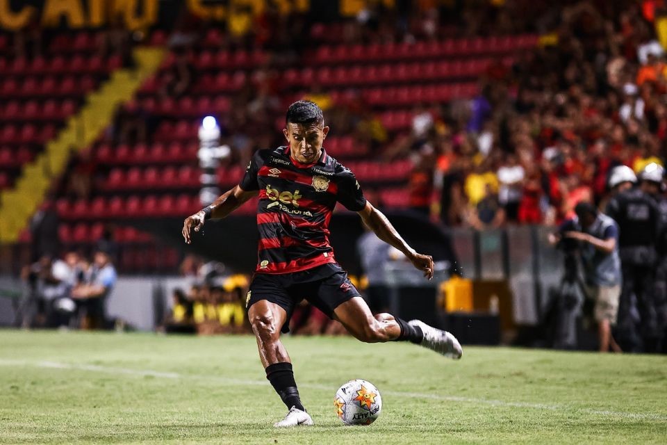 <i>(Foto: Paulo Paiva / Sport Recife)</i>