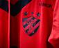 Sport veste 'padro vermelho', o terceiro uniforme, no clssico contra o Santa Cruz no Arruda