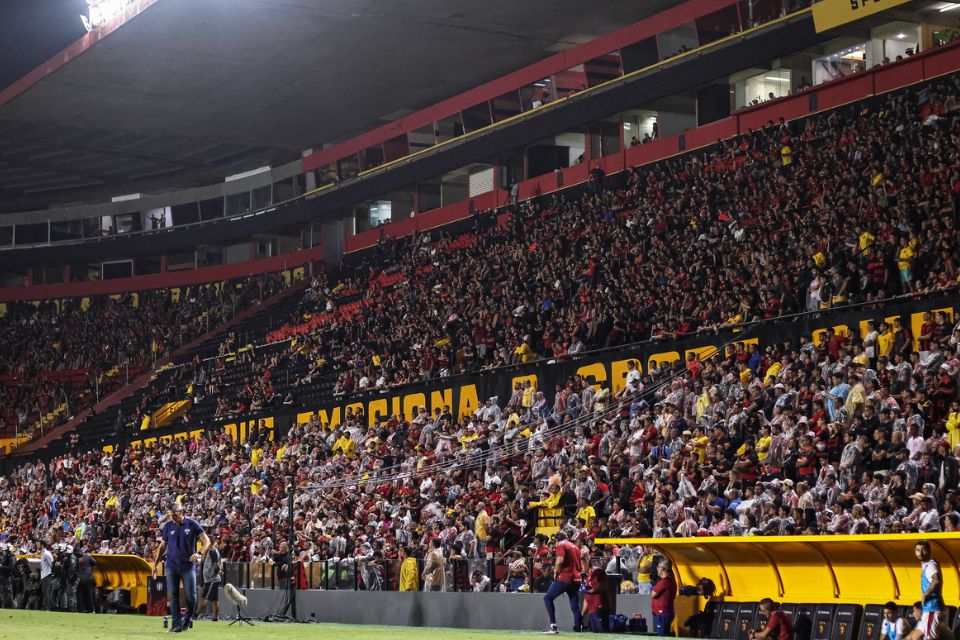<i>(Foto: Paulo Paiva / Sport Recife)</i>