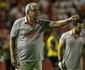 'Dois jogadores excepcionais': Hlio dos Anjos rasga elogios  nova dupla de zaga do Nutico