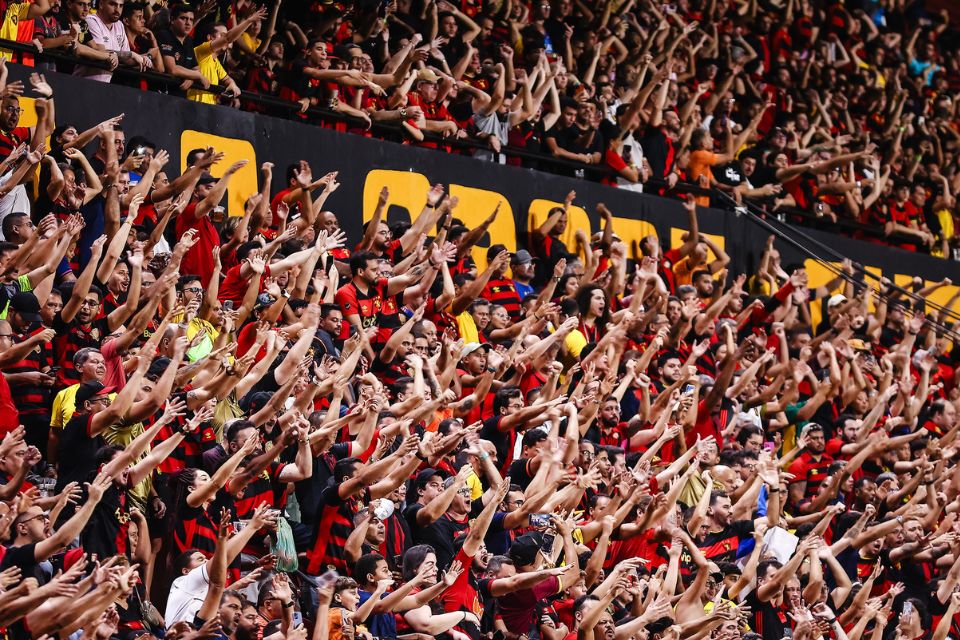 <i>(Foto: Paulo Paiva/ SCR)</i>