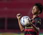Yuri Romo confirma interesse de clubes ingleses por Z Lucas e rasga elogios ao volante: 
