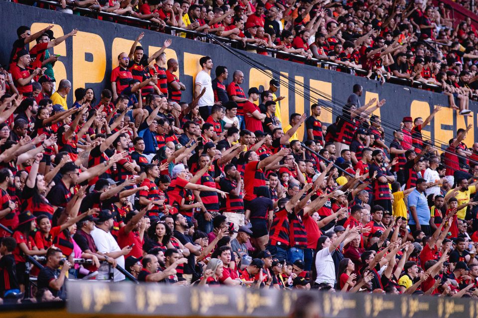 <i>(Foto: Paulo Paiva / Sport Recife)</i>