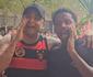 Ex-jogadores do Sport, Rithely e Everton Felipe puxam o Caz Caz na Ilha antes de jogo contra o Internacional