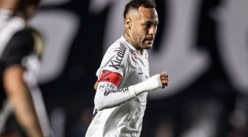 Neymar se machuca de novo em vitria do Santos na Vila  - Foto: Raul Baretta/Santos